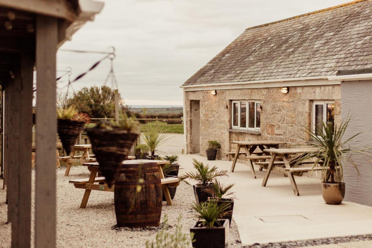 Wheal Prosper- Beautifully Fitted Wooden Lodge Helston Cornwall 외부 사진